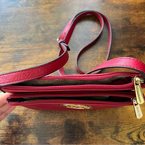 KORS Michael Kors Red Crossbody Bag - Picture 5 of 10